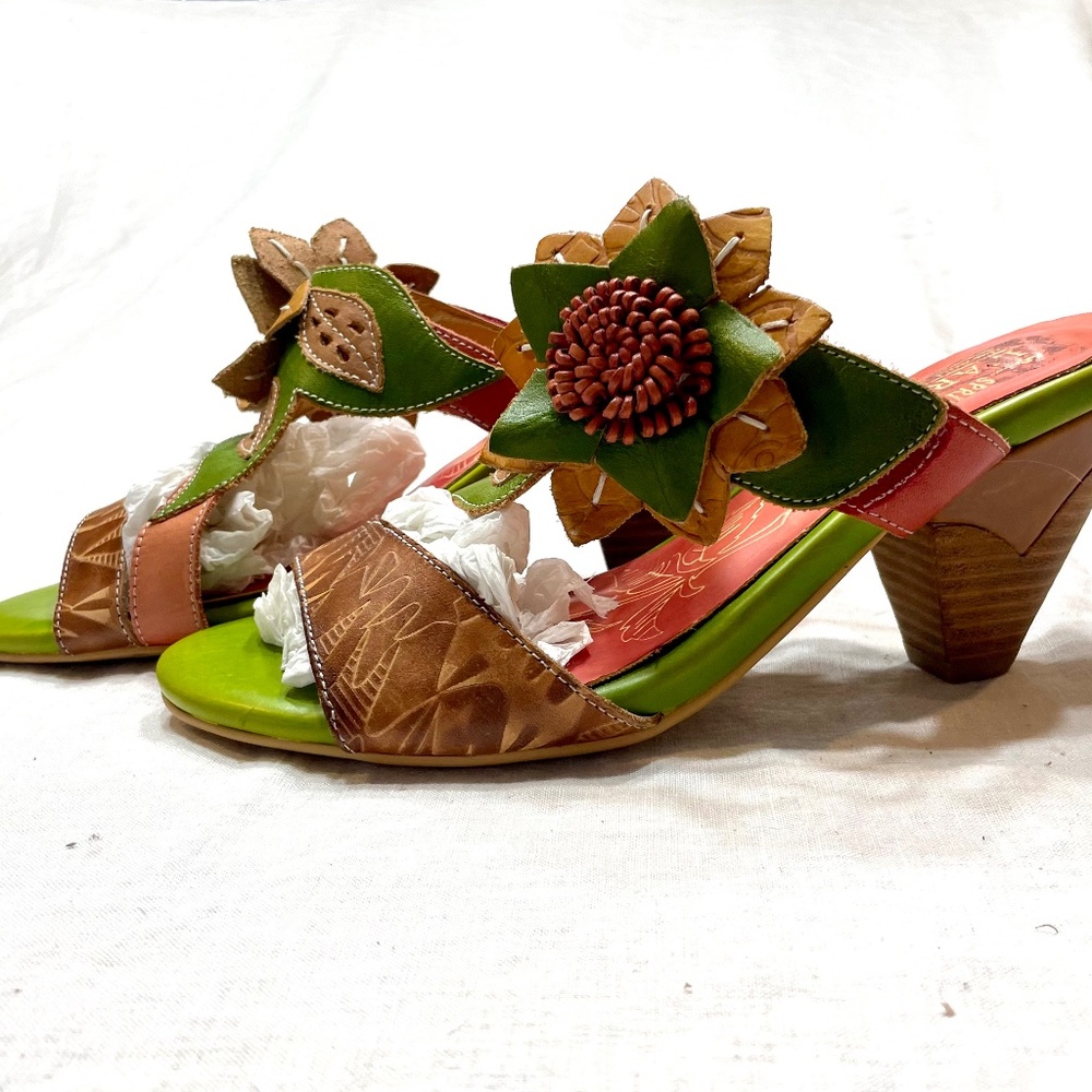 New - L'Artiste - Handmade Leather 3D Flower Slides - 3" Heel - Size EU 37